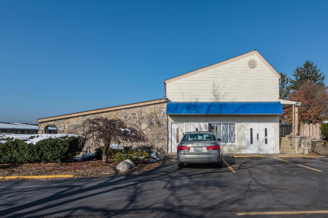 Oyo Hotel Wadsworth Oh I-76 מראה חיצוני תמונה