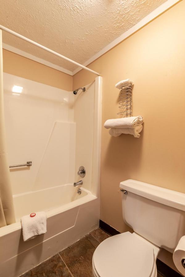 Oyo Hotel Wadsworth Oh I-76 מראה חיצוני תמונה